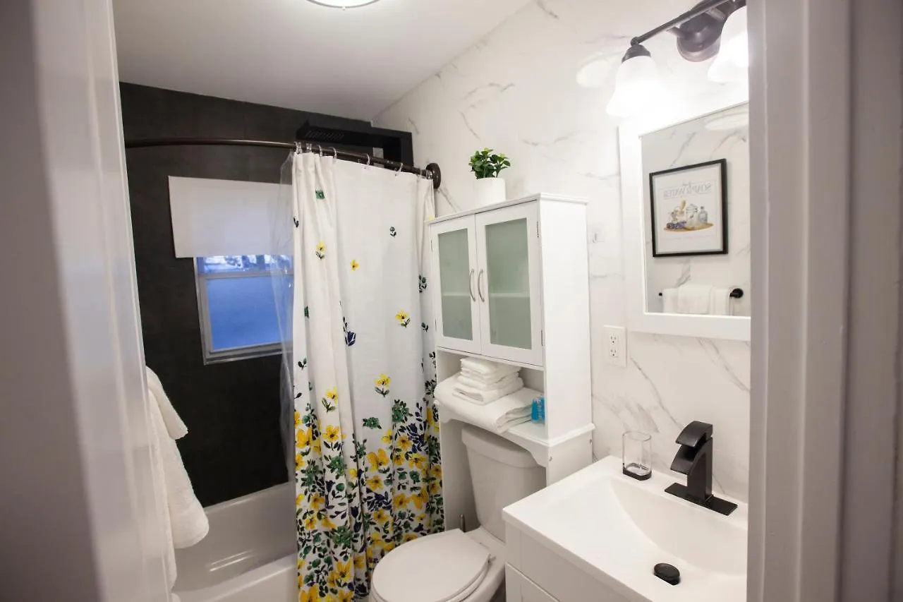 Alafia- Cozy Jfk Area Home - This Property Is A Hosted Property Meaning The Host Live On Site New York United States